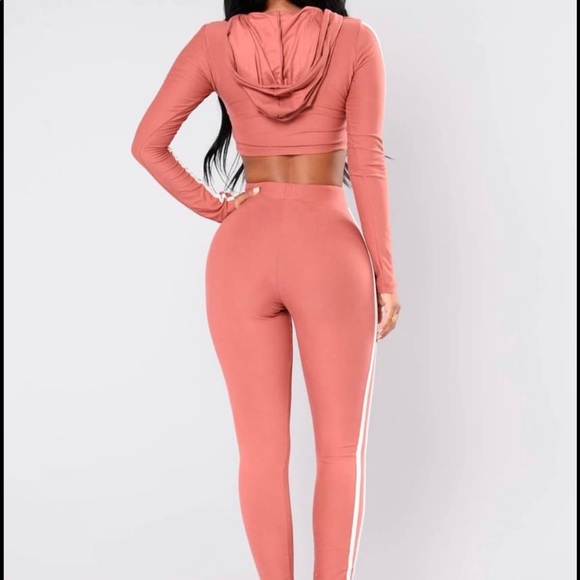 Pink matching set - Picture 3 of 3